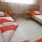 Goscinne Fresco Hostal *