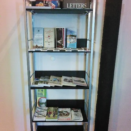 Goscinne Fresco 호스텔 우치