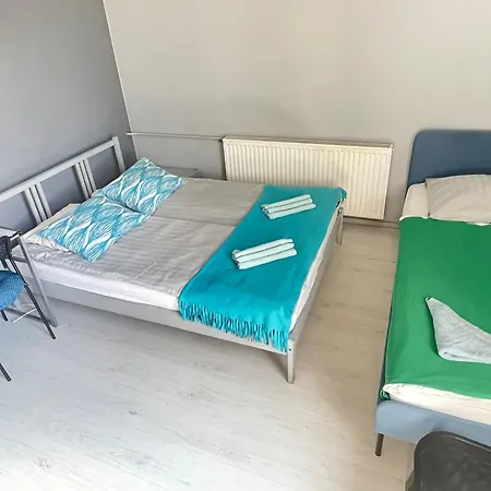 Goscinne Fresco 旅馆 *