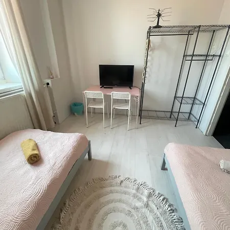 Goscinne Fresco Hostel