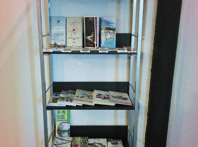 Goscinne Fresco Хостел Лодзь