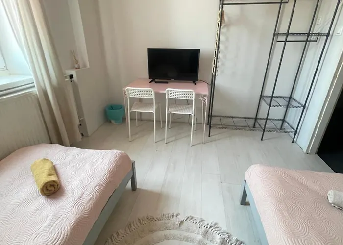 Goscinne Fresco Vandrerhjem